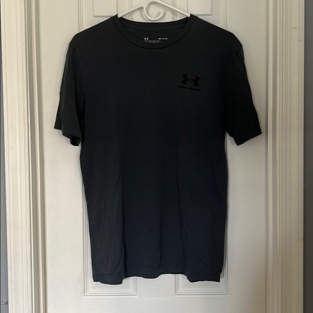 Under Armor Tshirt
